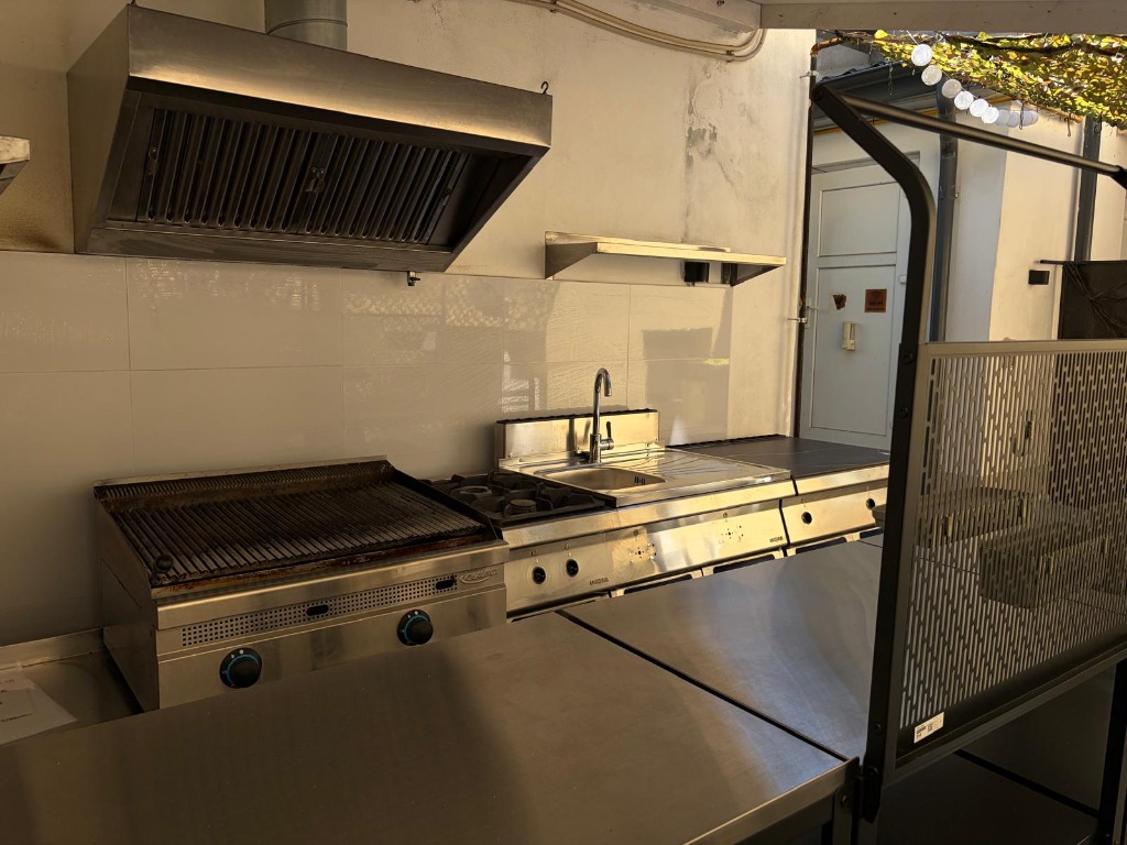 Bistro Papas professional kitchen with charbroiler grill
